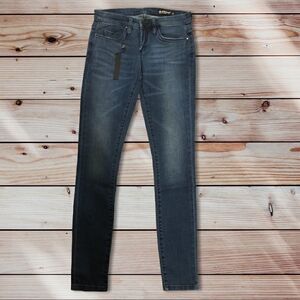 Size 26 Blank NYC Skinny Classique Jean